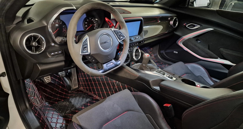 Chevrolet Camaro cena 259000 przebieg: 13000, rok produkcji 2018 z Żychlin małe 137